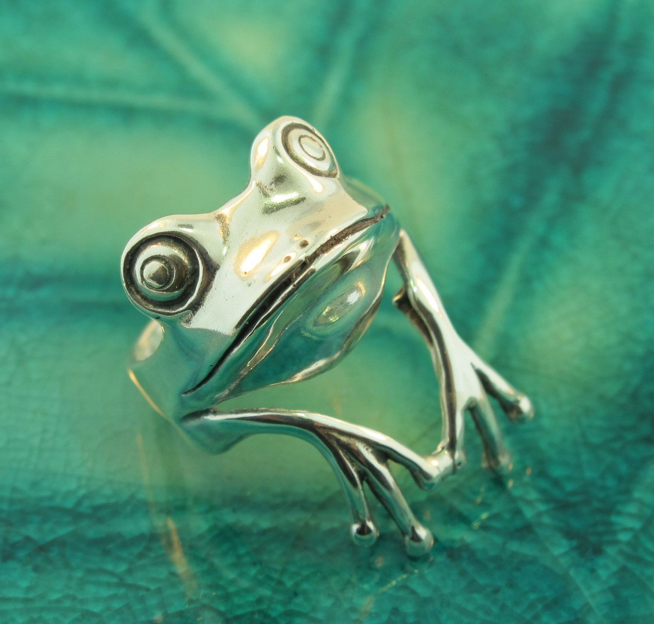 Tree Frog Finger Pet Ring Marty Magic Store