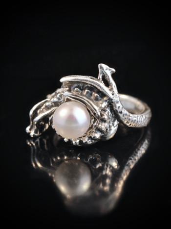 Curled Dragon Ring with Pearl in Silver