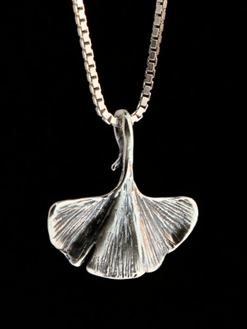 Ginkgo Leaf Charm - Silver