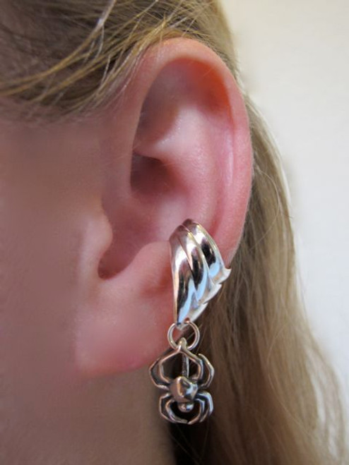 Small Spider Ear Cuff Chevron - Silver Small Spider Ear Cuff Chevron - Silver