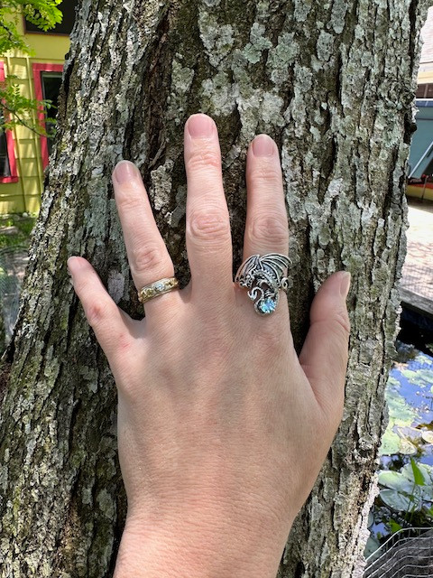 Magic Dragon Ring with Garnet - Silver