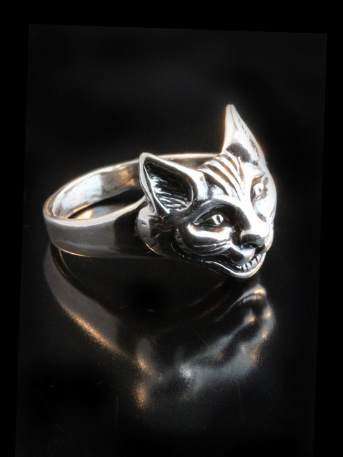 Cheshire Cat Ring - Silver