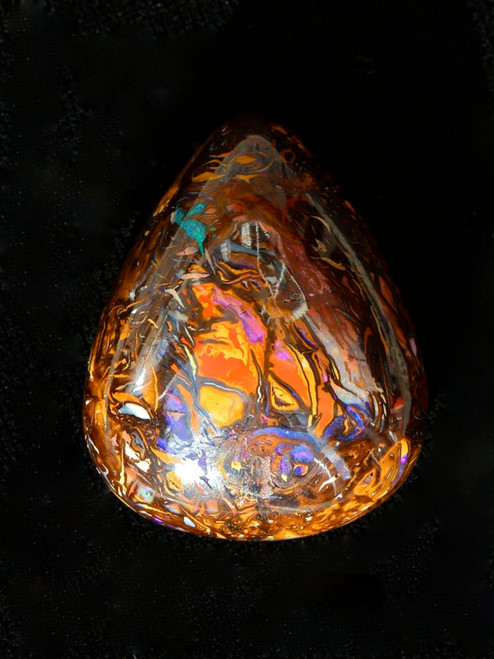 Uluru - Australian Koroit Boulder Opal - 95 ct Uluru - Australian Koroit Boulder Opal - 95 ct