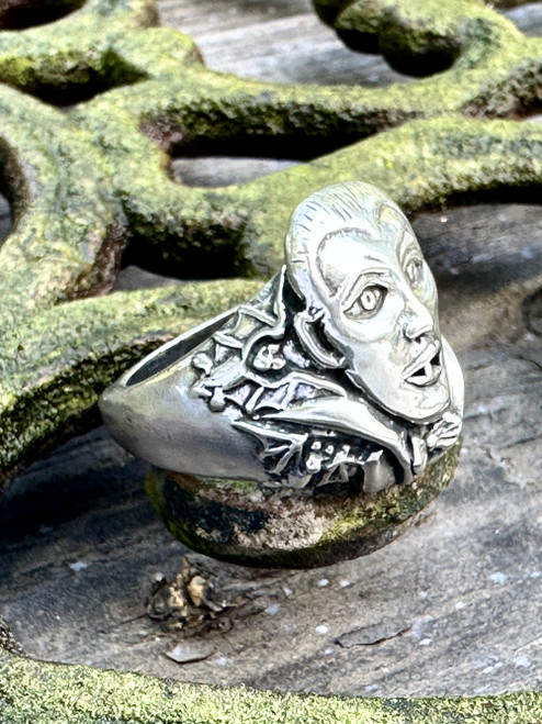 Dracula Vampire Bat Ring - Silver