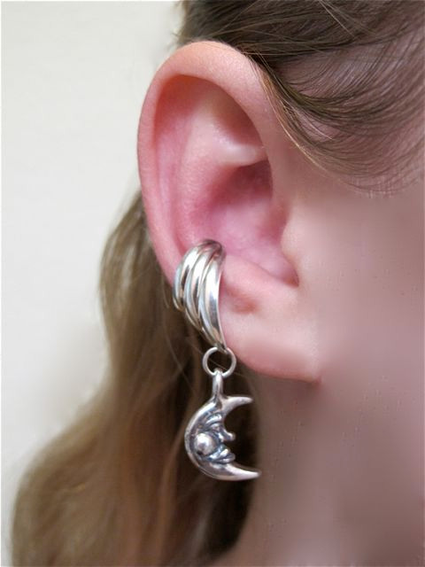 Moon Ear Cuff Chevron - Silver