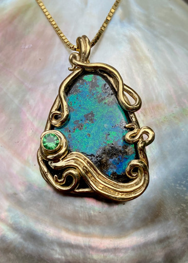 Bermuda Bliss Australian Opal Pendant - 18K gold - Marty Magic Store
