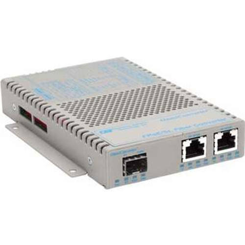 Omnitron Systems Technology9359-0-21W - OmniConverter FPoE/SL 2x10/100 PoE to 100 Fiber SFP AC Power Supply Wide Temperature