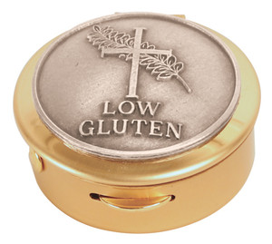 Brass with pewter ‘Low Gluten' medallion. 2-1⁄2˝ x 1⁄2˝. 12 host cap. Use with burse K-3215.