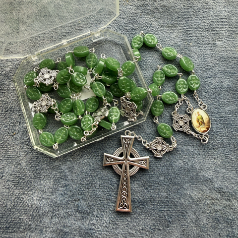 Green Shamrock Rosary with Celtic Cross Crucifix 
