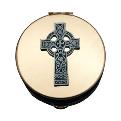 Polished Brass Pyx with Celtic Cross. Polybagged

Size 1- PS141: Holds 6-9 Host,  Diameter 1 1/2", Depth 1/2"

Size 2- PS142: Holds 12-15 Host,  Diameter 2 1/8", Depth 1/2"

Size 3- PS143: Holds 20-25 Host, Diameter 2 7/8", Depth 1/2"

Size 4- PS144: Holds 40-50 Host, Diameter 1", Depth 1"