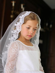 Mantilla Style Communion Headpiece. Thick lace scalloped edge around entire veil. Lays flat on head.