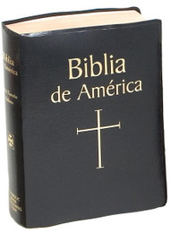 Black Imitation Leather-Biblia de America contains the complete Spanish version of the Bible approved by the Episcopal Conference in Mexico and with the authority of the Episcopal Conferences in Colombia and Chile. The Spanish translation used in Biblia de America has been made from the original texts. Its pastoral character, an important consideration of the translation team of more than 40 leading Scripture scholars, makes it an excellent choice for laypeople, religious, and priests. Biblia de America features ample introductions, useful notes, maps, timelines of events in biblical history, civil history, and the world of literature, and a valuable Bible Dictionary. Bound in a durable Burgundy, Blue, Black cloth cover or Black or Burgundy Imitation Leather ...Esta traduccin aprobada y completa es de los textos originales. Su caracter pastoral hace que sea una seleccion excelente para las personas laicas, religiosas y sacerdotes.