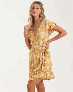 WRAP AND ROLL DRESS WRAP AND ROLL DRESS