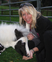 Life is Art: Go Behind the Artwear with Jody Bergsma and Find Out How She Gathers Inspiration for Animal T-Shirt Designs