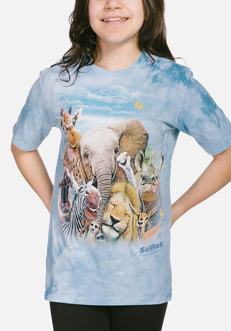 t shirt selfie