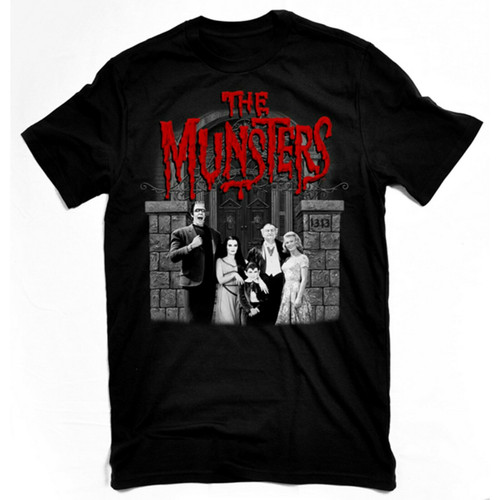 Rock Rebel The Munsters Family Portrait Gothic T Shirt UTM-MUNSTERS-REDPORTRAIT