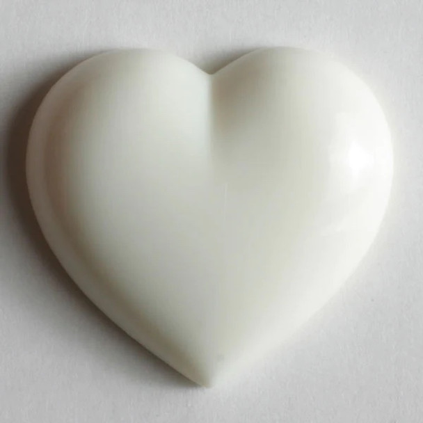 White Heart 30L Button DB-1632