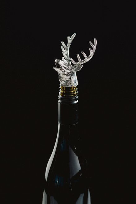 Wine bottle pourer - stag