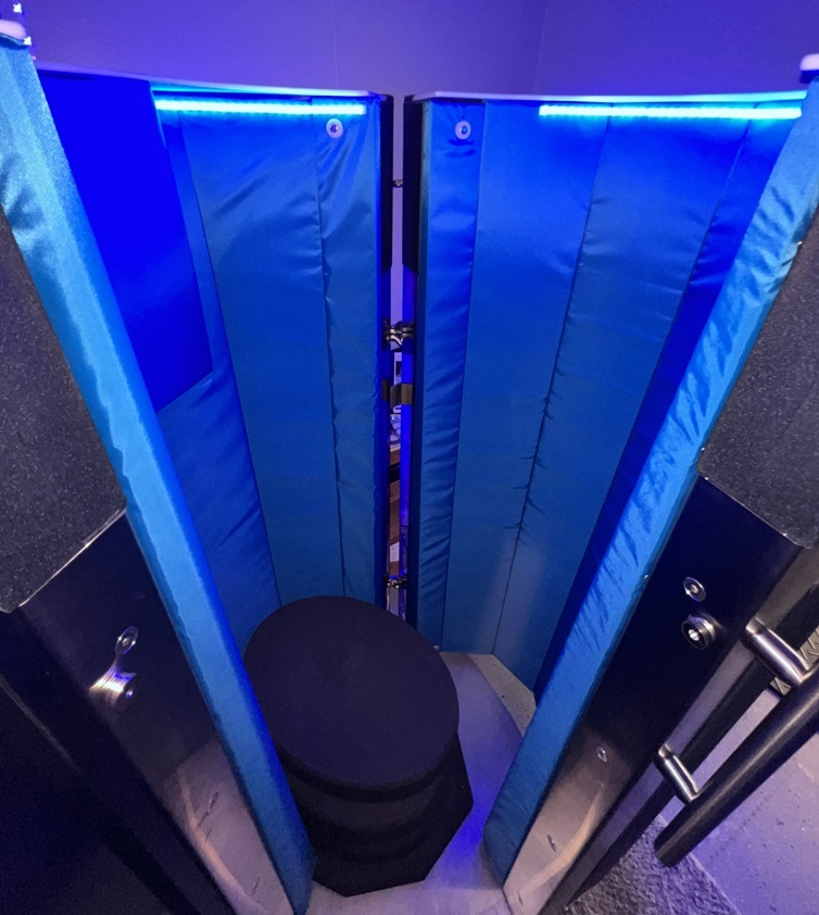 cryochamberinsidewalls.jpg