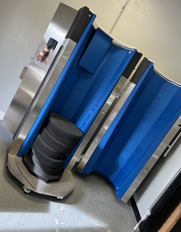cryochamberxlopened.jpg