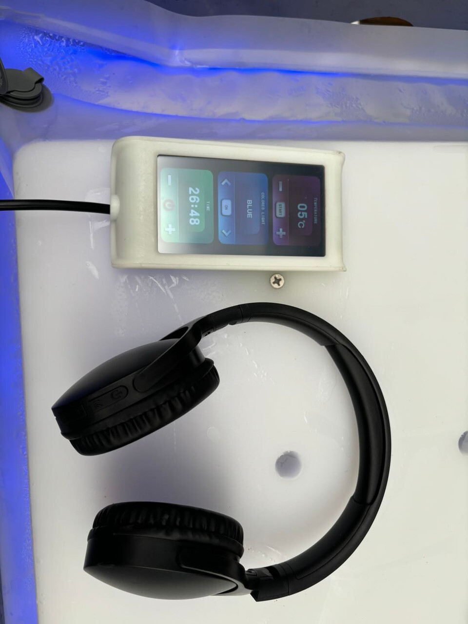headsetcryodryfloat.jpg