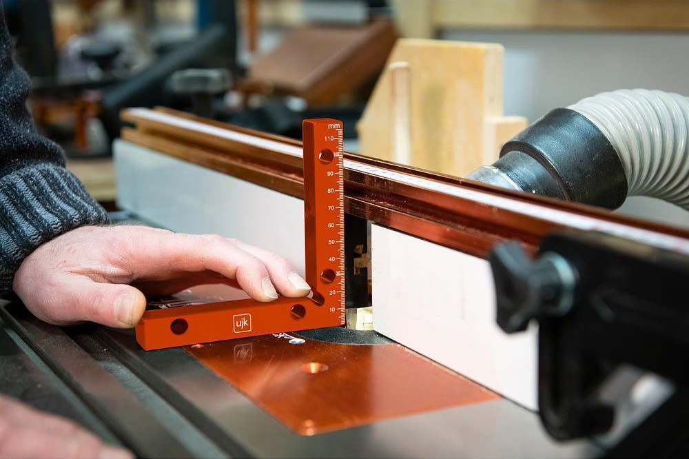 UJK Assembly Squares with Clamping Holes | UJK Technology