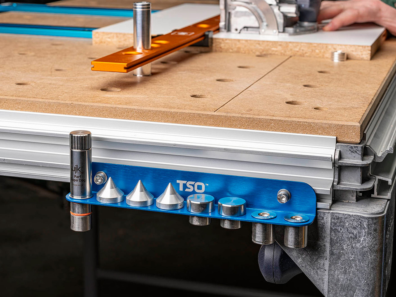 ツェットページ Bench Dog Rack | TSO Products