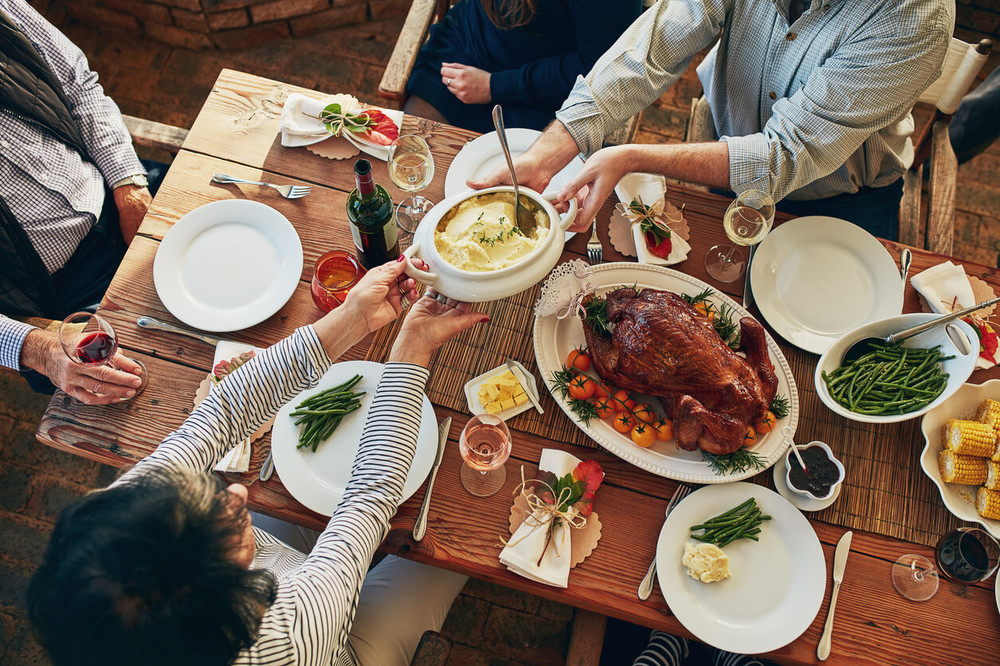 How to Host Thanksgiving in a Small Space - BarnDoorz.com