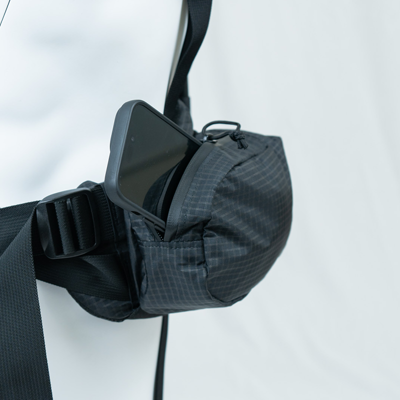 hipbelt pockets attached to Seek Outside hipbelt for easy to access storage