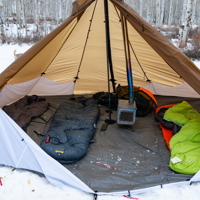 Redcliff floor system with stove