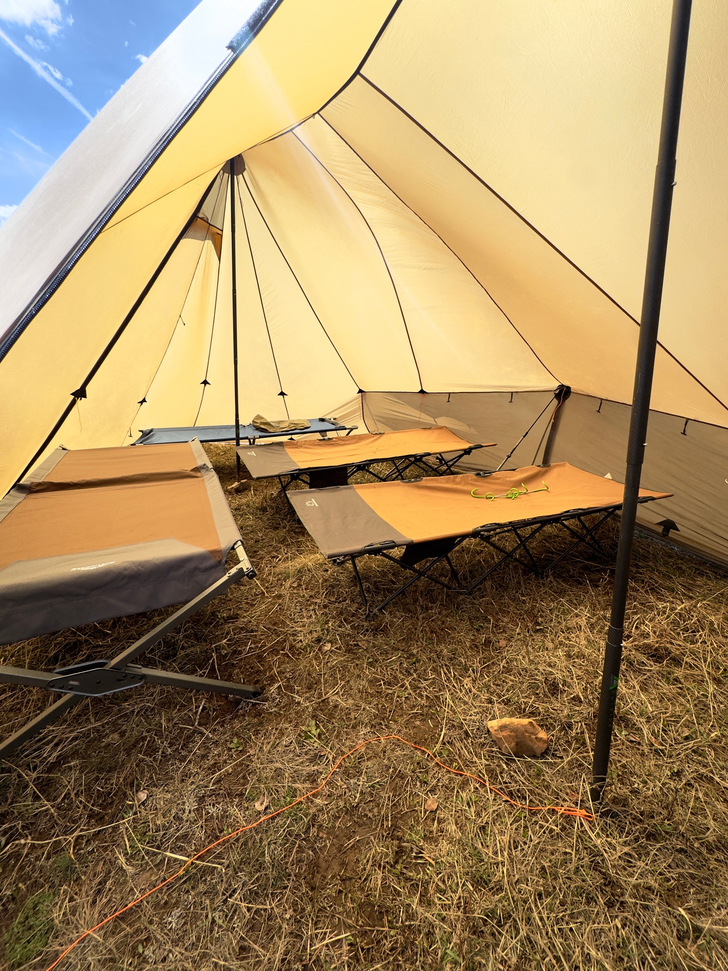 bookcliff with 4 full size cots inside