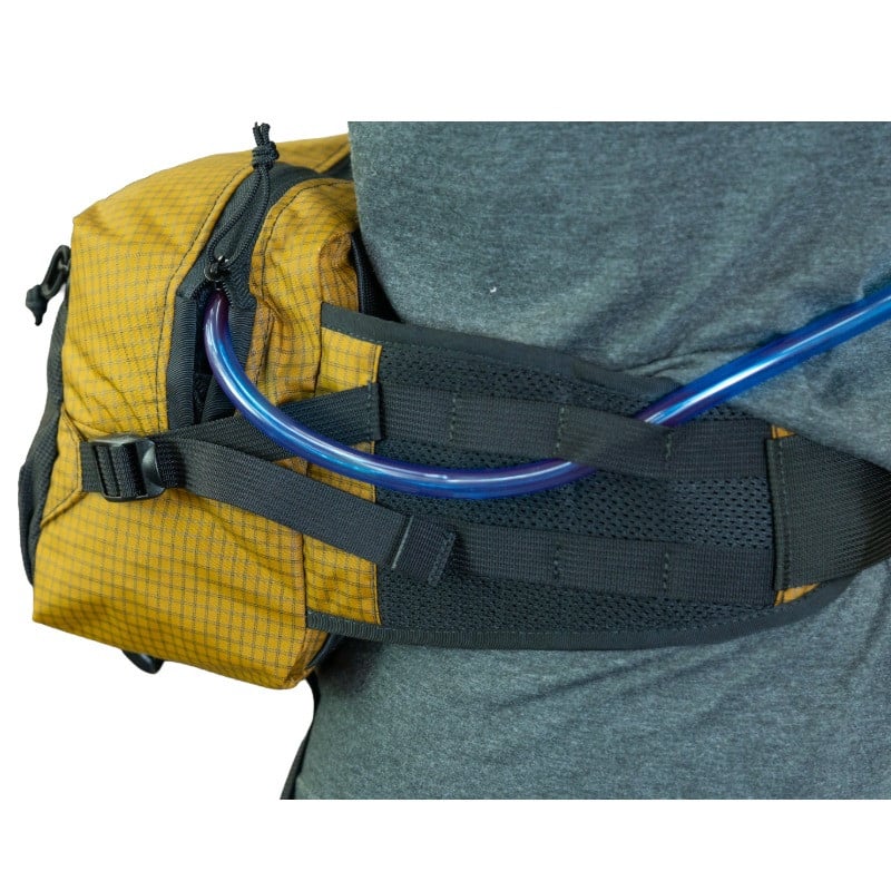 mesa hip pack showing the all new hydration port through the main zipper