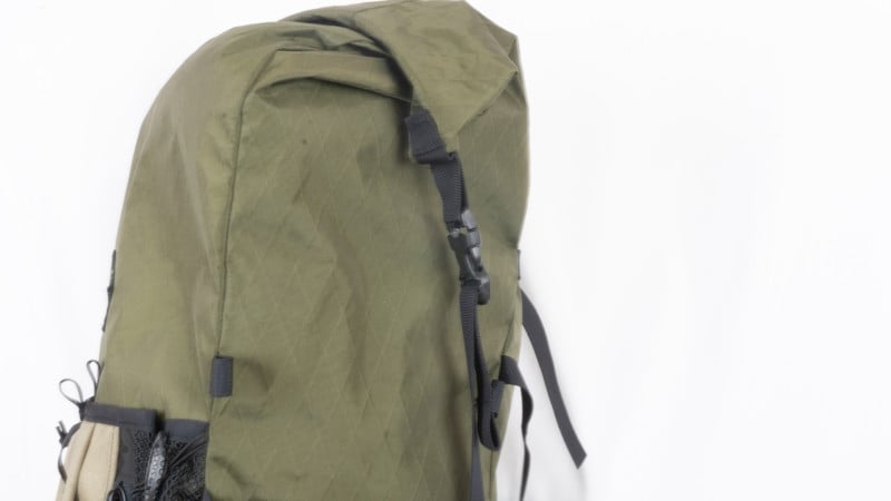 gatekeeper to side release strap used to connect to rolltop closure on seek outside backpack