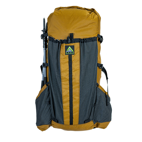 Divide 4800ci backpack showing front stretch pocket on a white background