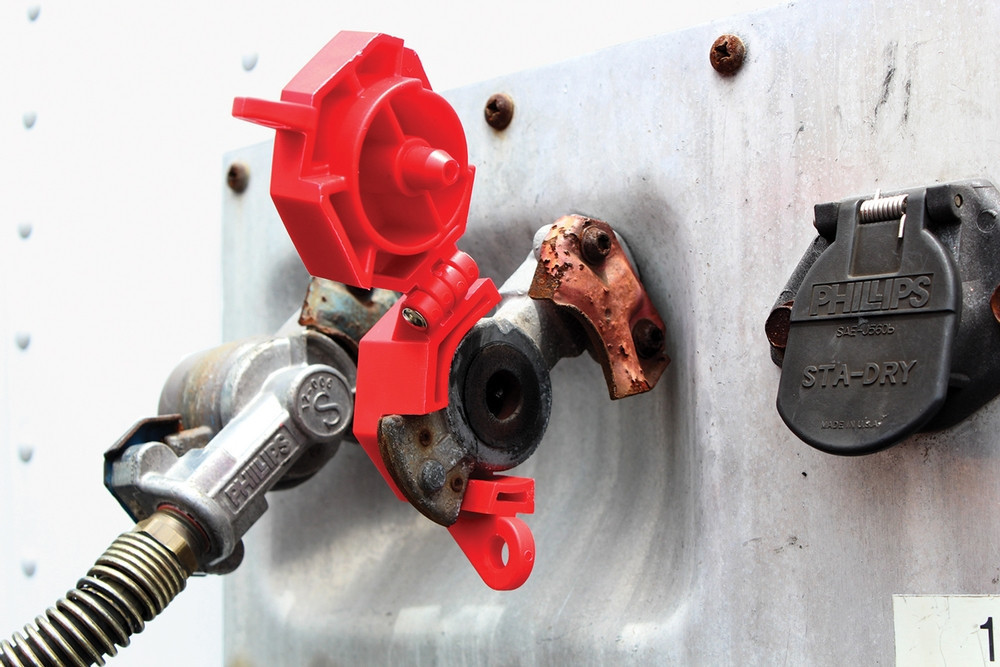 STOPOUT Trailer-Lock Glad Hand Lockout - KDD477 - Jendco Safety Supply