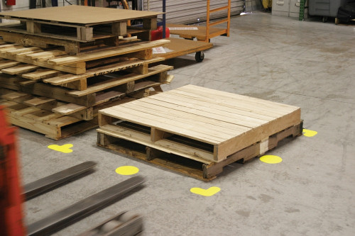 Slip-Gard Floor Shapes: Center (Rounded) 9" x 9" - PTS666BU