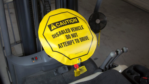 ANSI Caution Safety Steering Wheel Cover: Disabled Vehicle Do Not Attempt To Drive 16" - KDD717