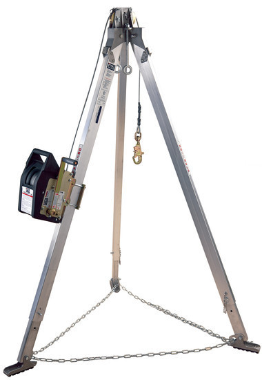 3M DBI-SALA Advanced 7 ft Aluminum Tripod with Salalift II 90 ftWinch - 8300032