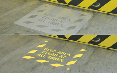 FIRE EXTINGUISHER KEEP AREA CLEAR AT ALL TIMES