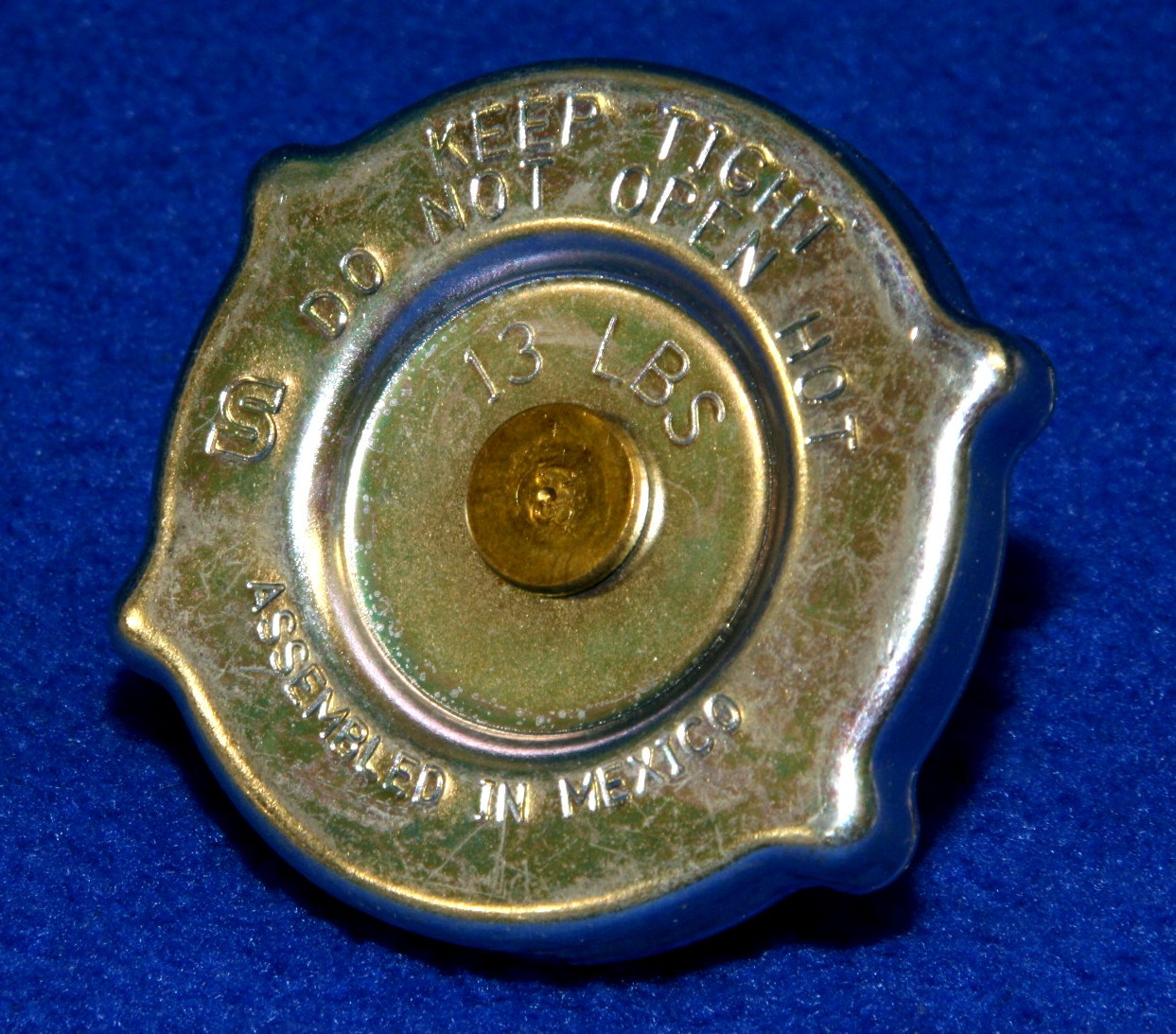 56456431: Advance Aftermarket Cap, Radiator