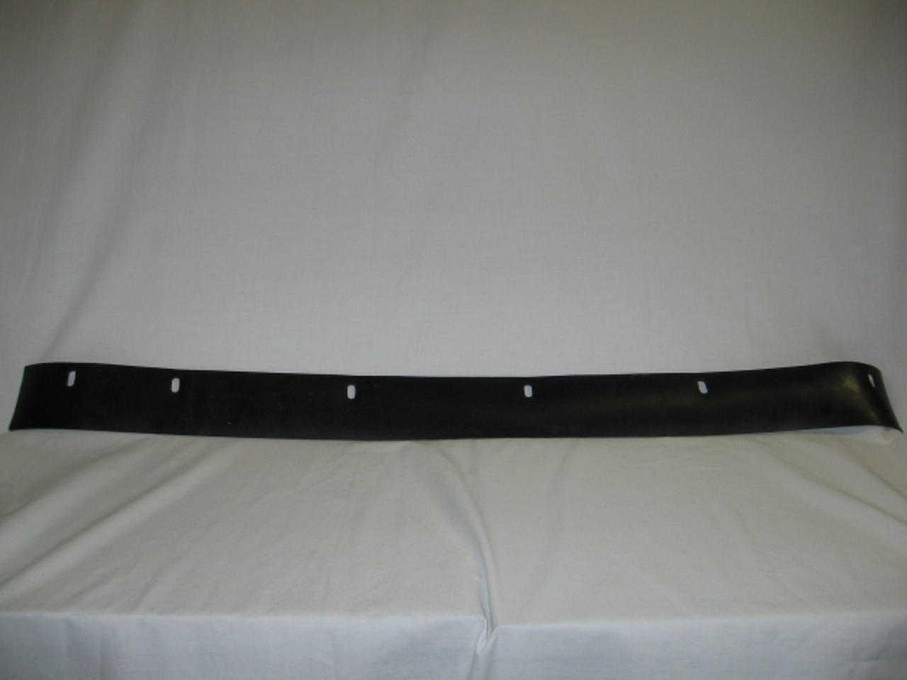38223A: American Lincoln Aftermarket Skirt 38223A: American Lincoln Aftermarket Skirt