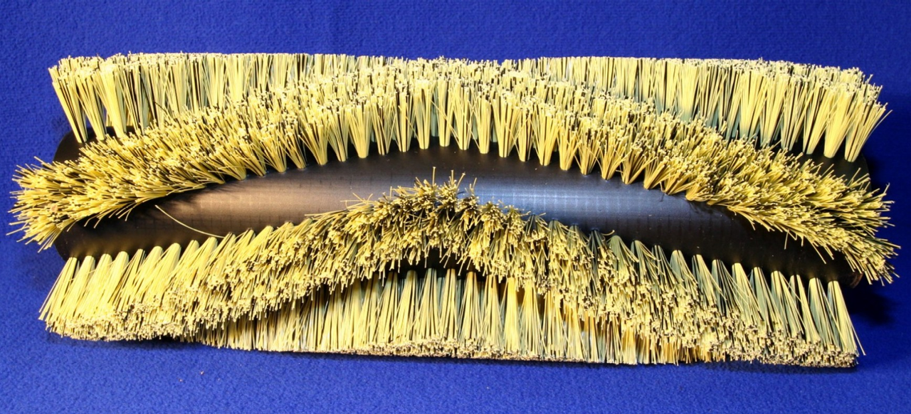 4401: Factory Cat/ Tomcat Aftermarket Broom, 26" 6 D.R. Poly