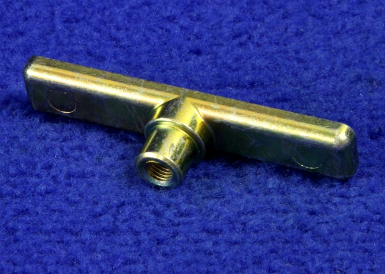 56413717: Kent Aftermarket Thumb Nut