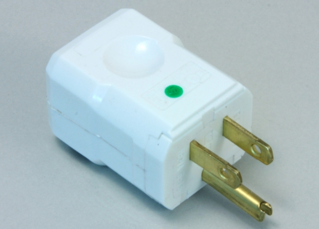 806077: MVP Aftermarket Un-Lit Hospital Grade Plug