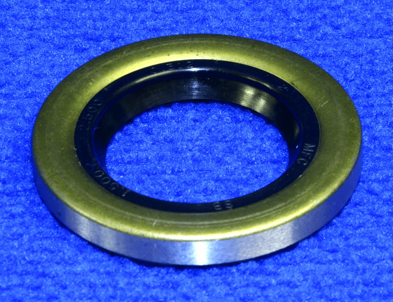 4530100: Taylor-Dunn Aftermarket Oil Seal