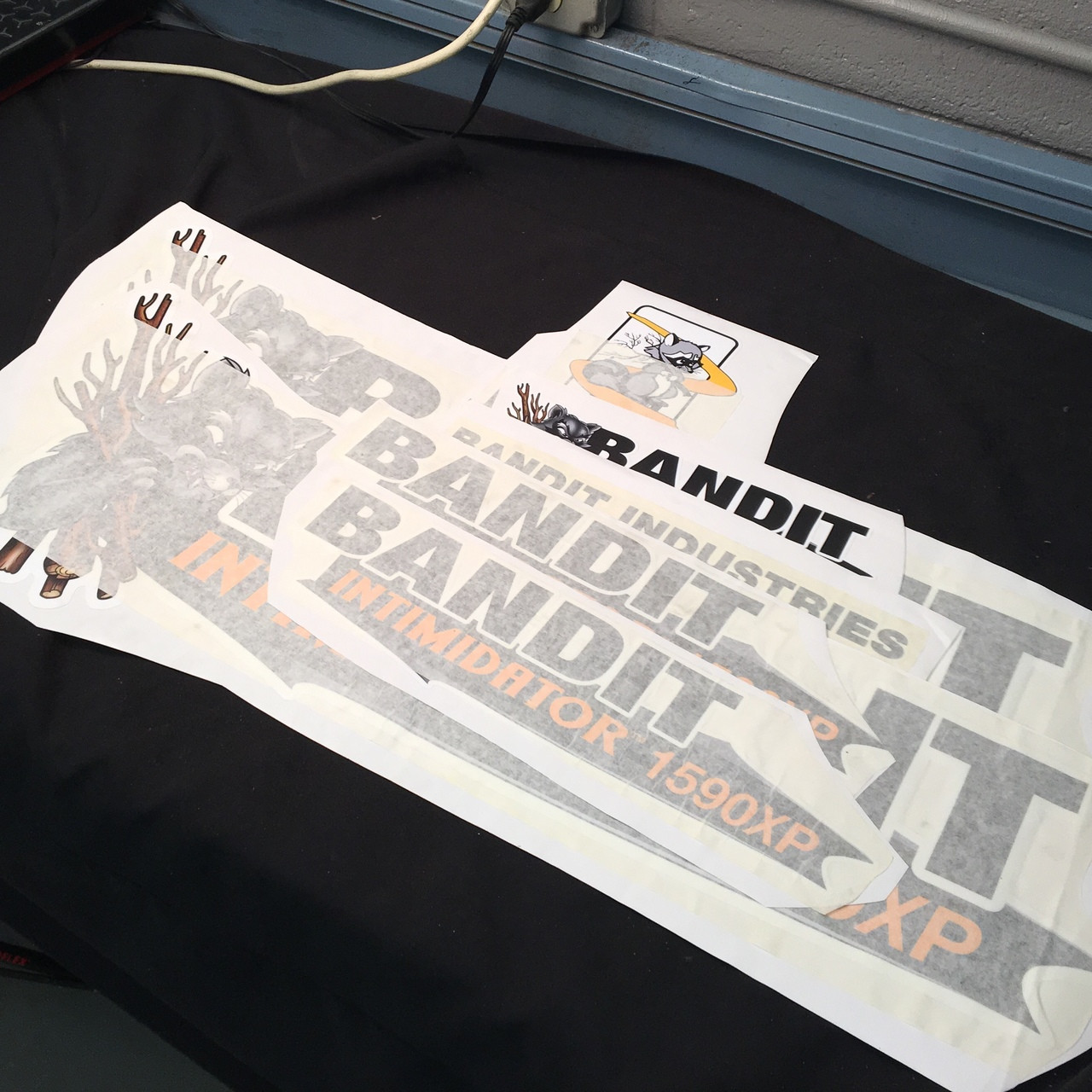 900-8900-23: BANDIT LOGO DECAL KIT M-1590