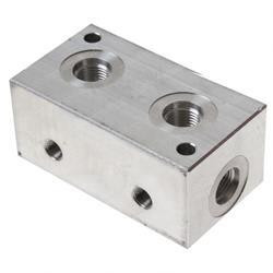 1384517: Aftermarket Hyster Block - Manifold