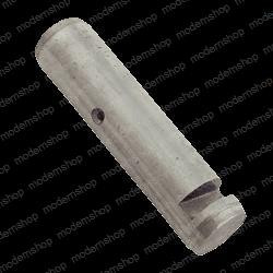 2396714: Aftermarket Clark Axles And Pins