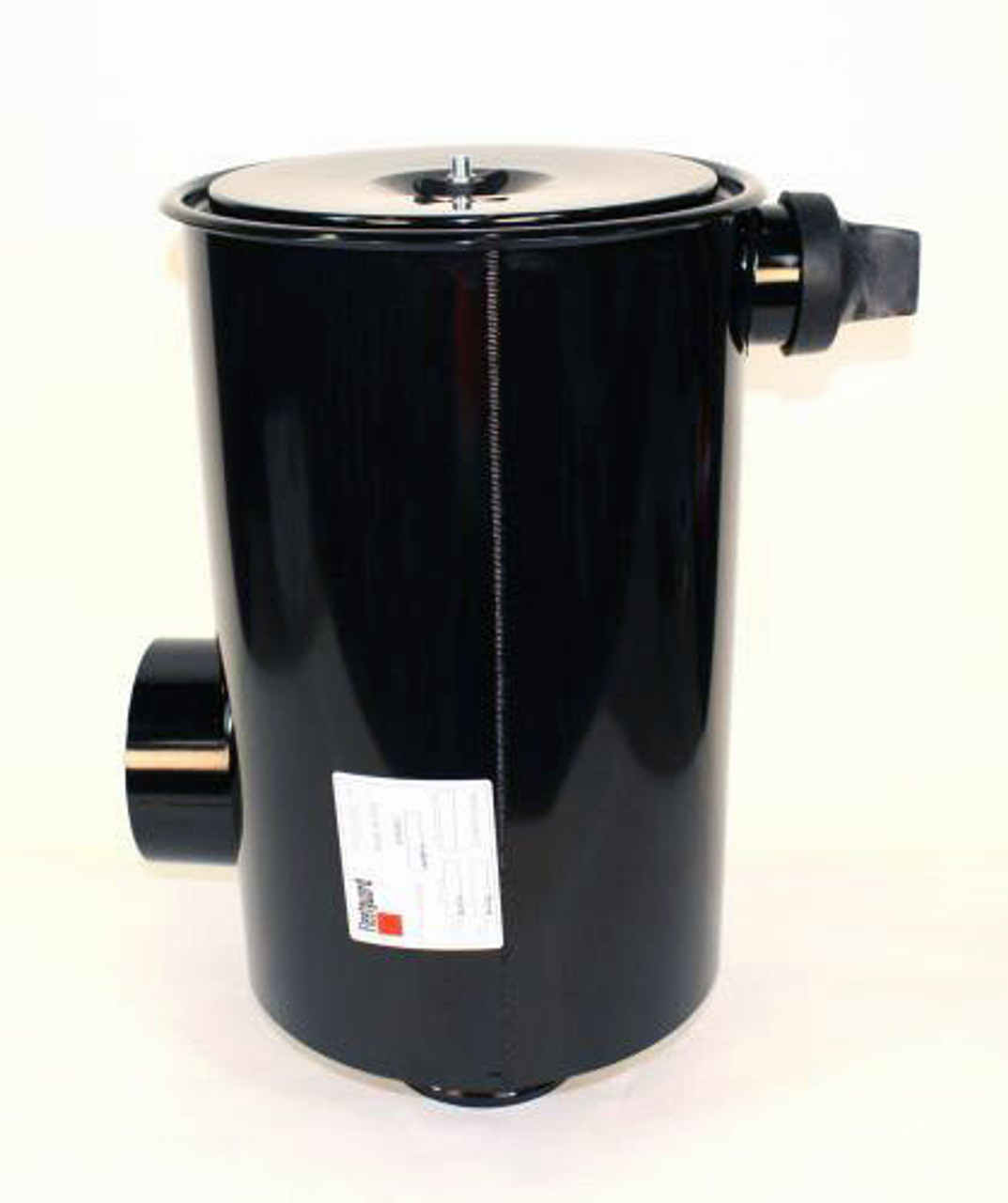 AH19272: Fleetguard Air Filter Housing