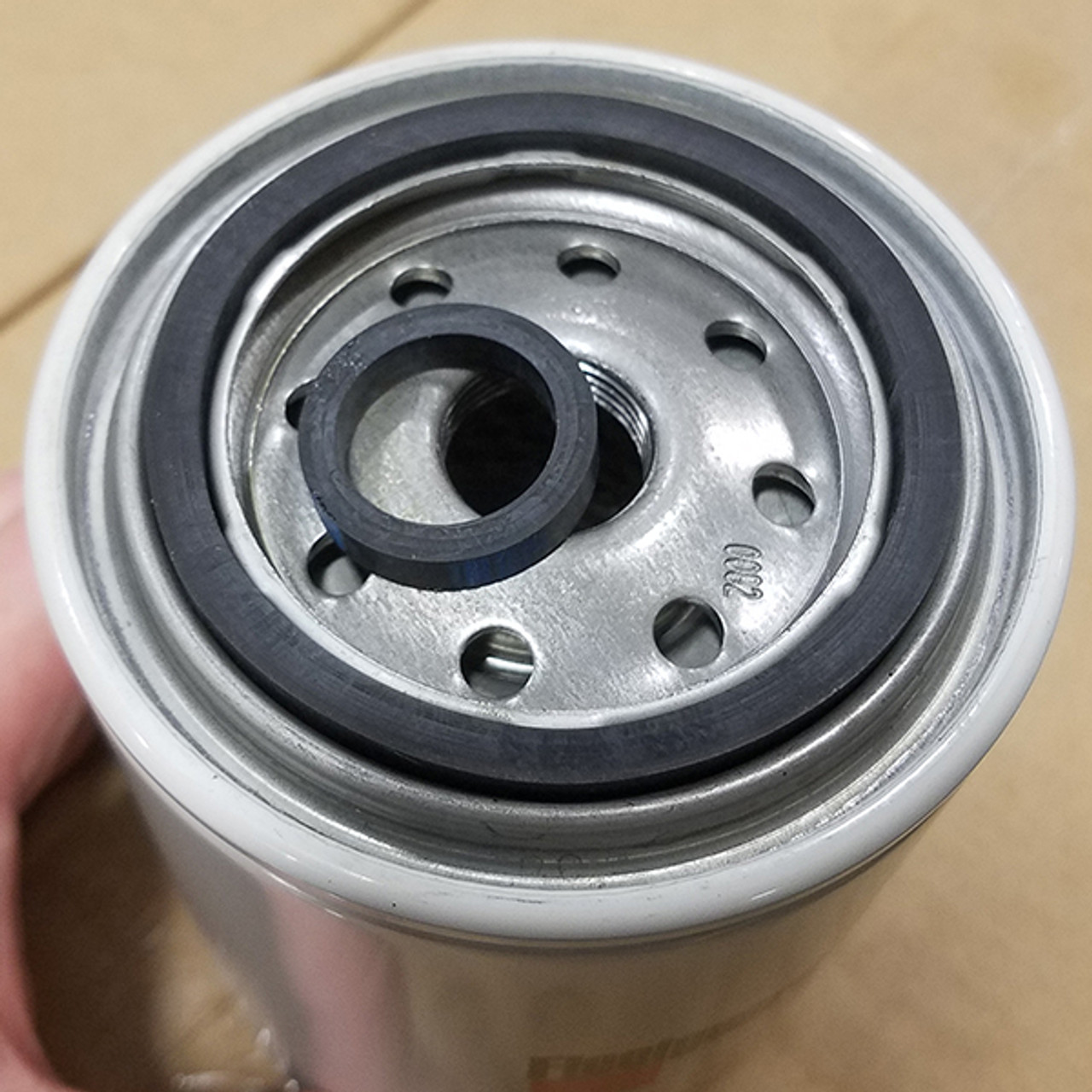 FF5285: Fleetguard Spin-On Fuel Filter